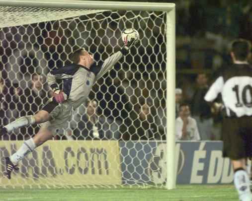 Confira alguns momentos do goleiro Andr nos tempos em que jogou pelo Cruzeiro