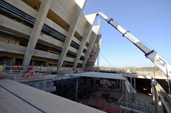 Obras na parte interna e externa do Estdio Mineiro