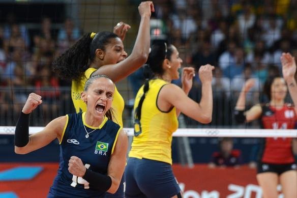 Brasil derrotou Japo por 3 sets a 0 na semifinal do vlei feminino e enfrentar EUA na deciso