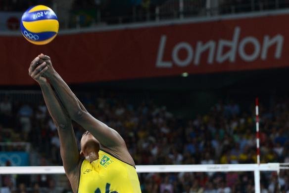 Brasil derrotou Japo por 3 sets a 0 na semifinal do vlei feminino e enfrentar EUA na deciso