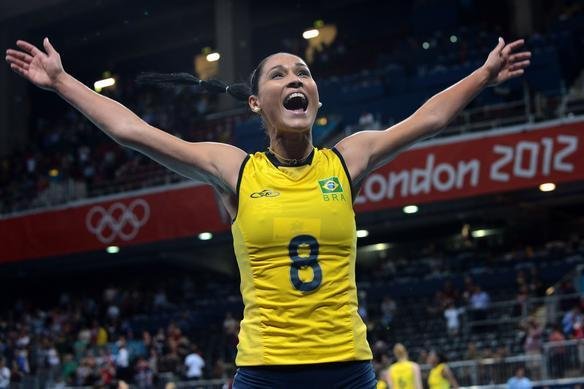Brasil derrotou Japo por 3 sets a 0 na semifinal do vlei feminino e enfrentar EUA na deciso
