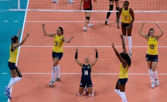 Brasil derrotou Japo por 3 sets a 0 na semifinal do vlei feminino e enfrentar EUA na deciso