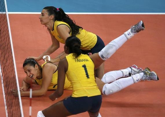 Brasil derrotou Japo por 3 sets a 0 na semifinal do vlei feminino e enfrentar EUA na deciso