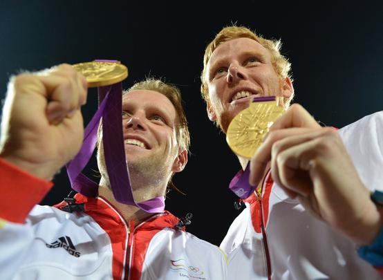 Jonas Reckermann e Julius Brink venceram brasileiros e ficaram com o ouro