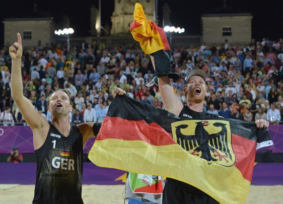 Jonas Reckermann e Julius Brink venceram brasileiros e ficaram com o ouro