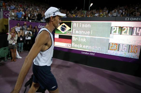 Jonas Reckermann e Julius Brink venceram brasileiros e ficaram com o ouro