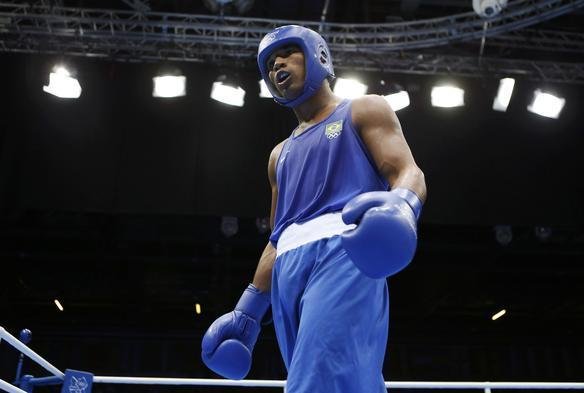 Imagens da vitria de Esquiva Falco