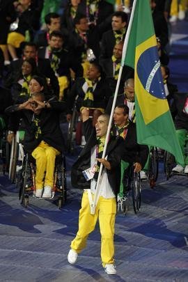 Delegao brasileira desfila na Cerimnia de abertura dos Jogos Paralmpicos
