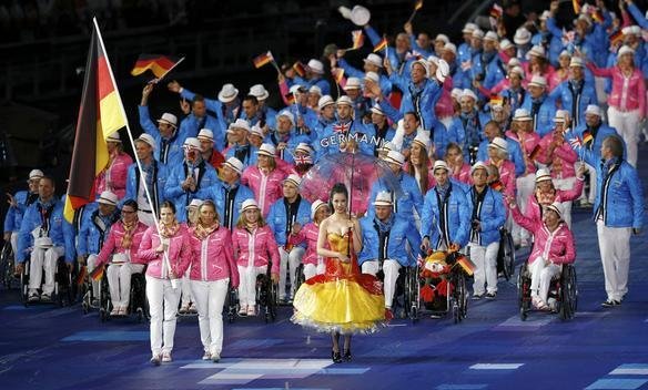 Delegaes desfilam na abertura dos Jogos Paralmpicos de Londres - 29/08