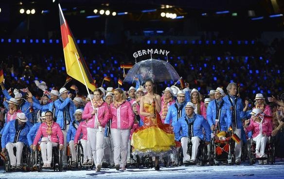 Delegaes desfilam na abertura dos Jogos Paralmpicos de Londres - 29/08