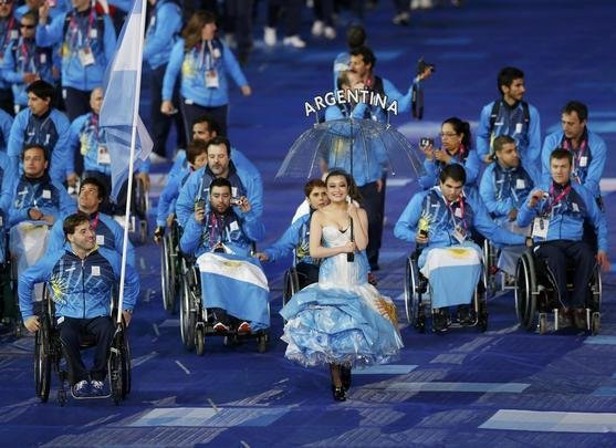 Delegaes desfilam na abertura dos Jogos Paralmpicos de Londres - 29/08