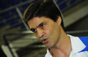 Apresentao do time do Minas para a temporada 2012/13Na foto, o tcnico Raul Togni Filho
