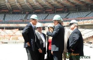 J�r�me Valcke visita as obras do Mineir�o