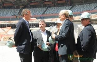 J�r�me Valcke visita as obras do Mineir�o