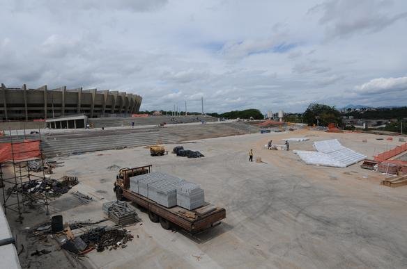 Imagens exclusivas das obras no Mineiro nesta quinta-feira (08/11/2012)