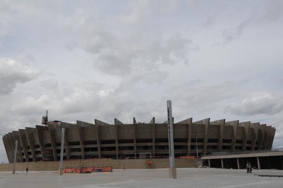 Imagens exclusivas das obras no Mineiro nesta quinta-feira (08/11/2012)