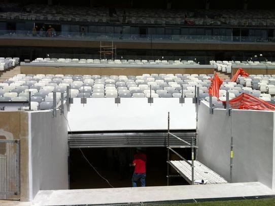 Tnel de acesso ao gramado (os dois times ou selees entraro deste local)
