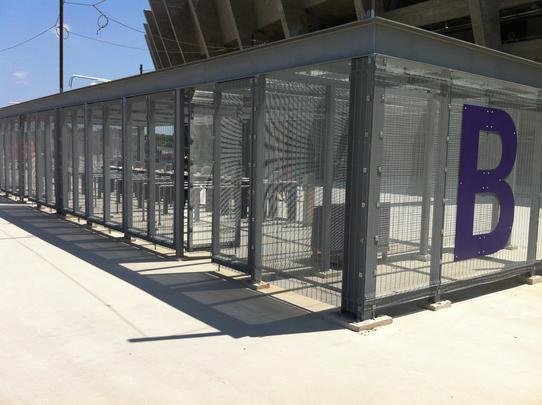 Acesso B do estdio (prximo ao antigo hall central)