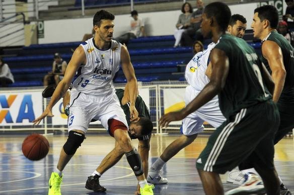 Galeria de fotos do duelo entre Minas e Palmeiras, na Arena JK, pelo NBB