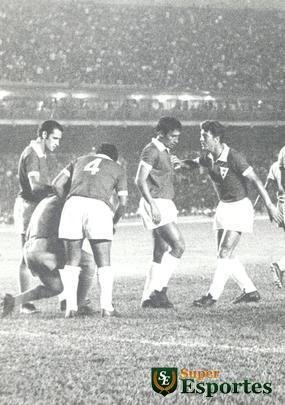 Fotos da vitria do Atltico sobre a Seleo Brasileira