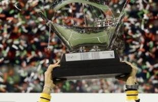 O principal favorito ao t�tulo do ATP 500 de Dubai confirmou sua condi��o. Neste s�bado, Novak Djokovic enfrentou Tomas Berdych na decis�o do torneio disputado nos Emirados �rabes Unidos e s� precisou de dois sets para levar o caneco para a casa. A partida terminou com parciais de 7/5 e 6/3. O s�rvio segue invicto em 2013.