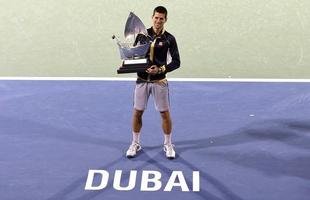 O principal favorito ao t�tulo do ATP 500 de Dubai confirmou sua condi��o. Neste s�bado, Novak Djokovic enfrentou Tomas Berdych na decis�o do torneio disputado nos Emirados �rabes Unidos e s� precisou de dois sets para levar o caneco para a casa. A partida terminou com parciais de 7/5 e 6/3. O s�rvio segue invicto em 2013.