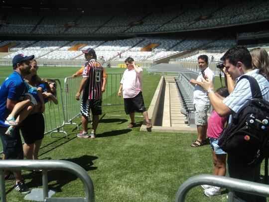 Primeiros torcedores fazem visita ao Mineiro 