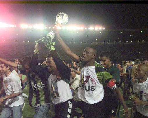 O Amrica foi campeo da Copa Sul-Minas de 2000 aps vencer o Cruzeiro na deciso