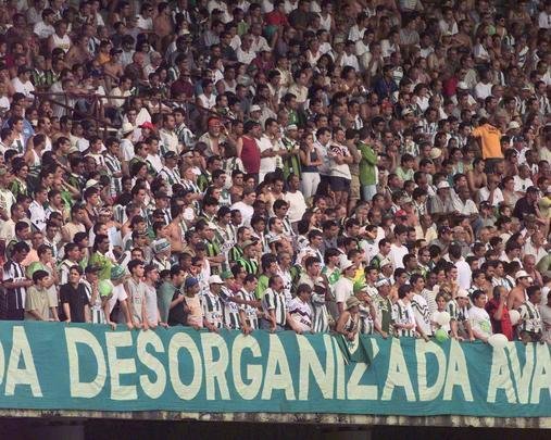 O Amrica foi campeo da Copa Sul-Minas de 2000 aps vencer o Cruzeiro na deciso