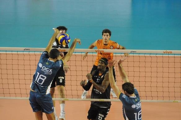 Na Arena Vivo, Club Buenos Aires venceu o Rio de Janeiro pelo Sul-Americano de Clubes