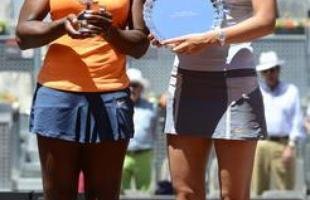 Serena Willians vence Maria Sharapova e fica com t�tulo em Madri