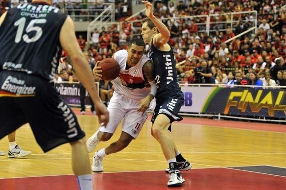 Imagens da final entre Flamengo e Uberlndia