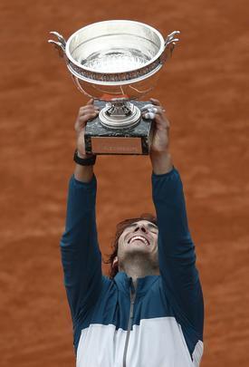 Deciso espanhola foi marcada por protestos e chuva