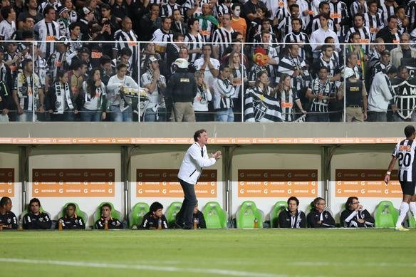 Lances do duelo entre Atltico e Newell's Old Boys, no Independncia, pela semifinal da Libertadores