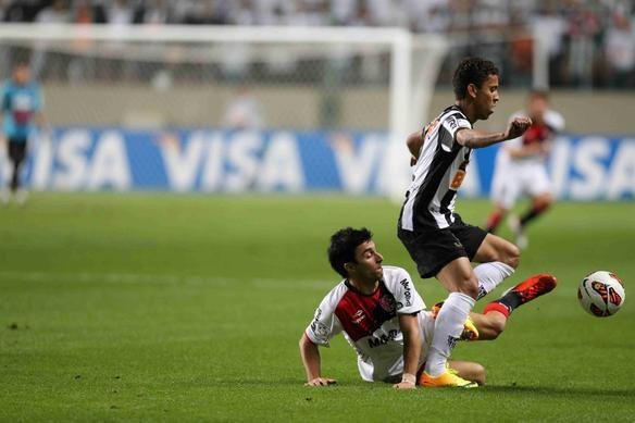 Lances do duelo entre Atltico e Newell's Old Boys no Independncia pela semifinal da Libertadores