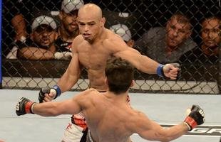 Ian McCall venceu Iliarde Santos por decis�o un�nime na Arena da Barra