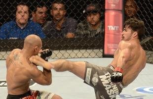 Ian McCall venceu Iliarde Santos por decis�o un�nime na Arena da Barra