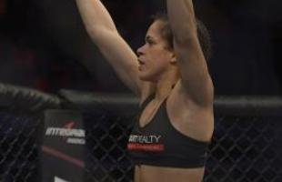Brasileira Amanda Nunes fez hist�ria ao ser a primeira mulher do pa�s a vencer no UFC