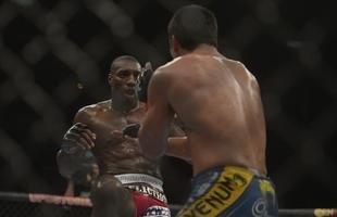 Phil Davis venceu o brasileiro Lyoto Machida por decis�o un�nime no Rio de Janeiro