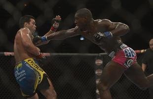 Phil Davis venceu o brasileiro Lyoto Machida por decis�o un�nime no Rio de Janeiro