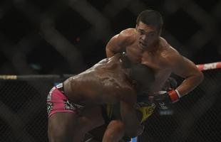 Phil Davis venceu o brasileiro Lyoto Machida por decis�o un�nime no Rio de Janeiro