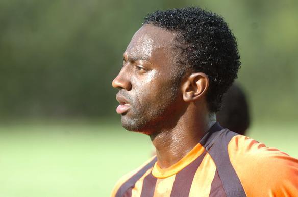 Voluntarioso na marcao. Esse  o melhor adjetivo para justificar a permanncia de Jonilson no Atltico. O jogador fez o papel de primeiro volante no time de Celso Roth, mas perdeu o gs junto com a equipe no Brasileiro de 2009. Neste ano, ele vestiu a camisa do So Jos, time do interior de So Paulo. 