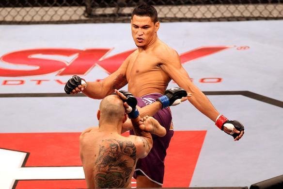 Igor Arajo, de bermuda preta, e Ildemar Maraj, de bermuda roxa