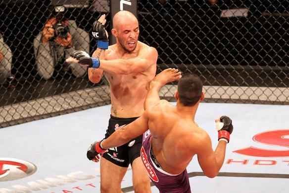 Igor Arajo, de bermuda preta, e Ildemar Maraj, de bermuda roxa