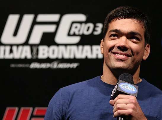 'Machida no  um cara ruim. Ele  vtima do sistema de educao brasileiro. H maneiras melhores de se conseguir eletrlitos do que bebendo xixi'