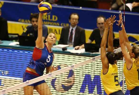 Brasil vence a Rssia de virada, por 3 sets a 1, e est perto do ttulo