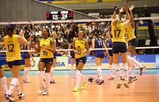 Brasil vence a Rssia de virada, por 3 sets a 1, e est perto do ttulo