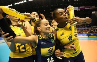 Brasil vence a Rssia de virada, por 3 sets a 1, e est perto do ttulo