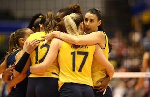 Brasil vence a Rssia de virada, por 3 sets a 1, e est perto do ttulo