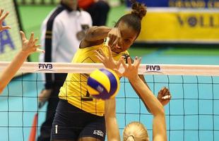 Brasil vence a Rssia de virada, por 3 sets a 1, e est perto do ttulo